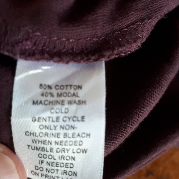 Plum coloured tee. Size M. Loft. - Picture 3 of 3